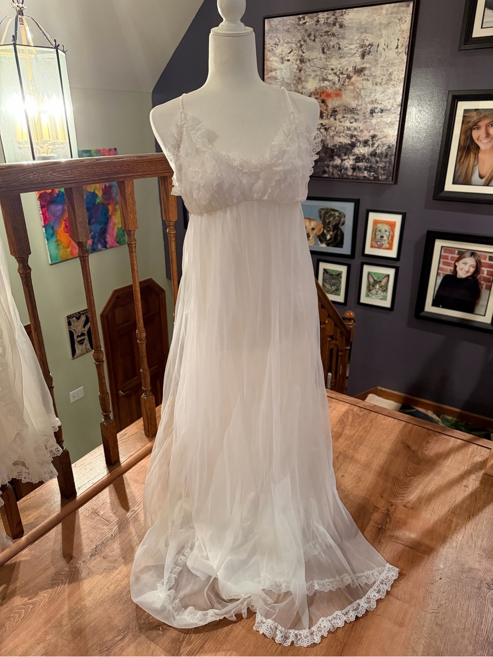 Elegant White Lace-Trim Nightgown Dress